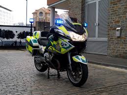 Pin By King Bob On Moto Police Emergency Vehicles Police Cars Ambulance