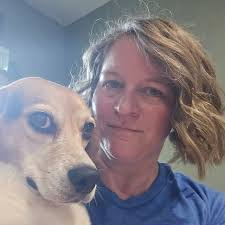 Amanda Bellinger's Instagram, Twitter & Facebook