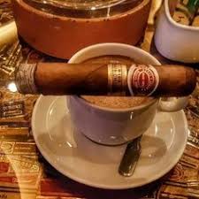 Charlies Cigars Powai Mumbai 8080389900 7021153379 Stogie Stogielife Luxury Charliescigars Cubancigars Tobacco Cubantreat Cigars Cigar Bar Cuban Cigars