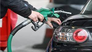 In verschiedenen nachbarländern entfällt die mehrwertsteuer, so dass der sprit dort günstiger ist. Spritpreise Zur Diesen Tageszeiten Tanken Sie Am Gunstigsten Auto Bild