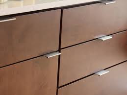 Modern Kitchen Cabinet Handles Yahoo Image Search Results Modern Kitchen Cabinet Handles Kitchen Drawer Pulls Kitchen Cabinets Without Handles