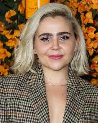 Mae Whitman Orange Mae Whitman Eyebrows Thick Eyebrows