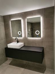 pin op showroom opstellingen