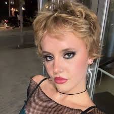 𝐶𝑎𝑟𝑜𝑙𝑖𝑛𝑒 𝑊𝑖𝑙𝑙𝑠𝑜𝑛 (@_carolinewillson) • Instagram photos and  videos