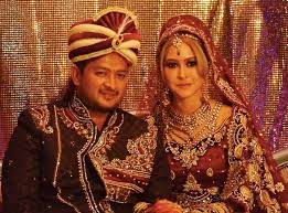 Penjelasan datuk paduka kaiser gurmeet ini pasti akan buat terharu selaku penganut agama islam. Badukan Com Biodata Datuk Paduka Kaiser Gurmeet Harden Suami Eina Azman