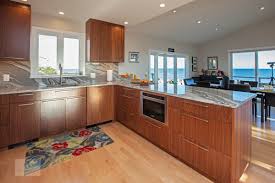 Welcome custom cabinetry finishes by sjm is a premiere local service that provides factory finishing of dated cabinetry. Transitions Kitchens And Baths Understanding Kitchen Cabinet Finishes