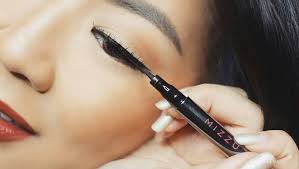 Tak Melulu Mahal 7 Eyeliner Ini Punya Harga Di Bawah 50 Ribu