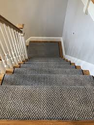 Black And White Herringbone Stair Runner The Best Way To Do Herringbone Runners Heatherly By Momeni The Most Flexible In Style With Multiple Colors Carpet Staircase Stair Runner Carpet Stair Runner