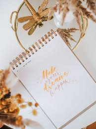 Hier könnt ihr das buch handlettering alphabete: Youdiful Lettering Make Your Dreams Happen Lettering Buch Gestalten Lettering Lernen