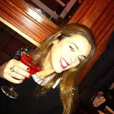 Maria Solari Costa (@MeriSolari)