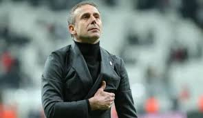 Evveliyatına, onur'ine hakkı'na saygı duyuyorum, efsaneleşmiş başkanı seba'sıyla tanıştım. Abdullah Avci Besiktas Ta Bircok Engelle Karsilastim
