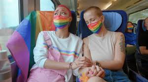 Copenhagen 2021 is celebrating worldpride & eurogames simultaneously in copenhagen & malmö making copenhagen 2021 the biggest ever at worldpride 2021, there will be plenty of opportunities to show your pride! Wir Fuhlen Mit Euch Pride Ride Bei Der Db Youtube