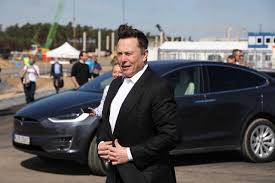 Elon Musk continue de vendre ses actions Tesla, se séparant de plus d'un  demi-milliard de dollars de parts - La Libre