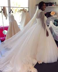 Venus williams will not be facing criminal charges after after she was involved in a car accident that killed a man back in june. Serena Williams Reveals Unseen Wedding Dress Photos 9style