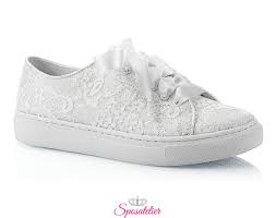 Scarpe da sposa e da ballo on line perfette per ogni occasione. Scarpe Da Ginnastica Sposa In Raso Luccicante Color Avorio E Pizzosposatelier