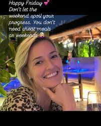 Jayne Beck's Instagram, Twitter & Facebook