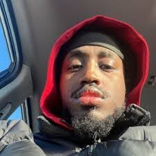 Lacey Hitchcock's Instagram, Twitter & Facebook