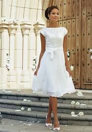 Als standesamtkleid kann ein schickes kuzes brautkleid oder ein langes schlichtes brautkleid, und sogar. Standesamt Kleid Knielang Brautkleid Standesamt Kleid Standesamt Kleider Hochzeit