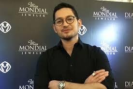 Evan is related to sanders david and cindy lynn sanders as well as 2 additional people. Begini Cara Evan Sanders Belikan Kekasihnya Berlian