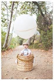 This beautiful diy hot air balloon sculpture is great for baby showers, 1st birthday, 2nd birthday, or for your smash cake. Vintage Hot Air Balloon Birthday Party Birthday Balloons Diy Hot Air Balloons Party Balloons