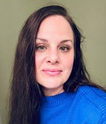 Erin Corbett's Instagram, Twitter & Facebook