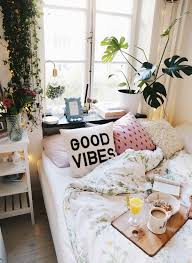 Boho rooms are known for their great collections of mix and match accessories. 20 Tips To Turn Your Bedroom Into A Bohemian Paradise