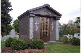 Queen of heaven is located at wolf and roosevelt roads, near the eisenhower expressway, and is adjacent to two other cemeteries. Franzese Mausoleum 00177