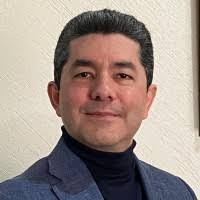 Arturo Camargo's Instagram, Twitter & Facebook