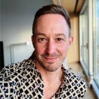 James Linscott's Instagram, Twitter & Facebook