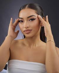 No te quedes sin tu espacio 😊 agenda con tiempo, será un placer atenderte.  Maquillaje para todos tus eventos especiales ✨💄 📲3224722177