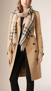 Sign up for email updates on the latest burberry collections, campaigns and videos. Men S Scarves Men S Designer Scarves Burberry Official Scarf Outfit Black Coat Outfit Winter Fashion