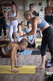 Guided by gurudev sri sri ravi shankar, sri sri yoga teacher training course offered deeply rooted in ancient yogic science and give participants a unique experiential understanding of yoga in its purity. Best Yoga Teacher Training San Francisco Bay Area Sf