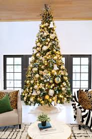 Make the holidays magical with outdoor christmas decorations from the home depot. How To Decorate A Christmas Tree With The Home Depot Classy Clutter