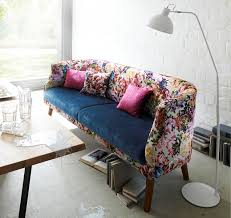 The interplay of the different nuances radiates calm and serenity. Pin Auf Tischsofa