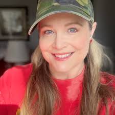 Nice restaurant recommendations for 8 people under budget