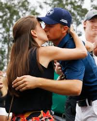 The two lovebirds have been dating for years and miss verret has remained loyal to spieth through ups and downs. Who Is Annie Verret Masters 2018 Golfer Jordan Spieth S Girlfriend Childhood Sweetheart And Event Organiser