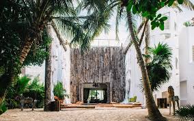 Au Mexique Vous Pouvez Dormir Dans Une Villa Ayant Appartenu A Pablo Escobar Tulum Maison De Maitre Hotel