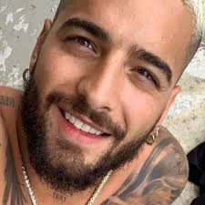 Papacito, écrivain satirique et vidéaste. Maluma Se Muestra Mas Papacito Que Nunca En Sexy Foto Para Instagram La Verdad Noticias