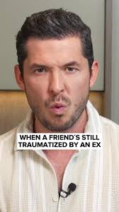 Tu amiga la que habla inglés pero trae a puro chacal