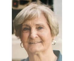 Peggy Kitchen's Instagram, Twitter & Facebook