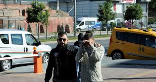 Antalya emniyet müdürlüğü ekiplerince uyuşturucu tacirlerine yönelik düzenlenen operasyonda, 1025,2 gram kokain, 14 kilo 617,6 gram esrar skunk ve 2 adet. Antalya Da Polisten Uyusturucu Operasyonu Son Dakika Haberler