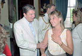 Het heeft er alle schijn van dat prinses elisabeth toch een vriendje heeft. Catherine Oxenberg Wikipedia