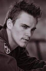Pin By Jess Rucker On Gorgeous Funny Dude Riley Attractive Men
