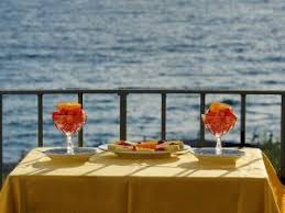L'hotel residence casa del sole offre camere e appartamenti sulla bella spiaggia di citara a forio d'ischia, vicino ai giardini poseidon. Hotel Casa Del Sole Ischia Island 2021 Updated Prices Deals