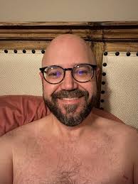 I need a relationship I'm a bottom 😁😁😁😁