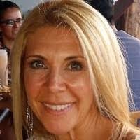 Jennifer Billings's Instagram, Twitter & Facebook