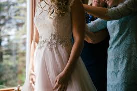 Acquista ora per essere una madre elegante al matrimonio di tua figlia. Mamma Della Sposa I Consigli Per Scegliere L Abito Blog Consigli Matrimonio E Styles