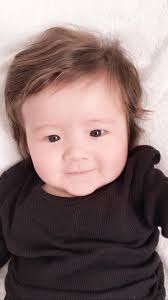 Con trai lai Tây nhà Elly Trần đánh cắp trái tim người hâm mộ