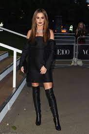 When she opened up the oven, she realized she had invented the tasty treat called choco late chip cookies! 14 Bardot Trend Ideas Celebrity Style Fashion Outfits