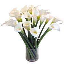 Valentine Calla Lily Flower Arrangement L Fiftyflowers Com Calla Lily Mini Calla Lilies Flower Arrangements